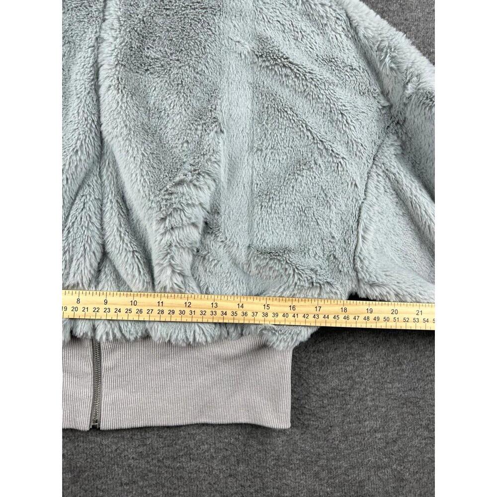 Women's Light Gray Faux Fur Cropped Jacket with Ribbed Hem‎ and Cuffs Size Small - Picture 5 of 5